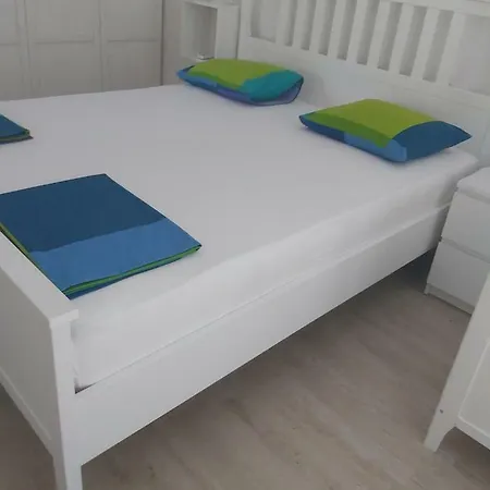Irina Apartment *